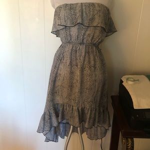 Women black & white speck dress size M